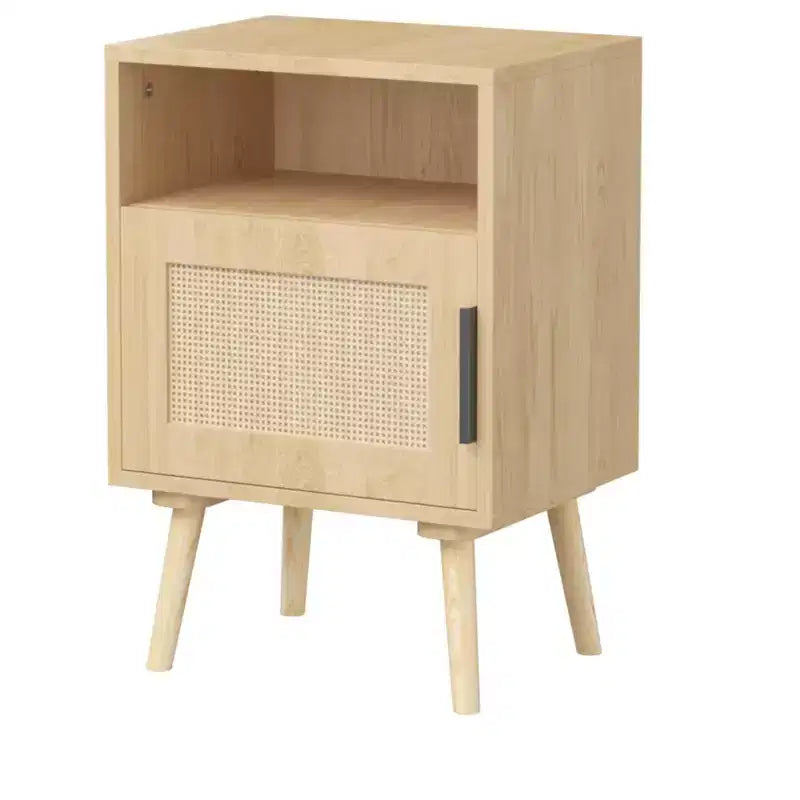 Comodino in Rattan con Ripiano Aperto, Estetica Moderna e Naturale