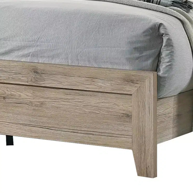 Letto "King" orientale con venature e nodi di legno naturali, marrone naturale