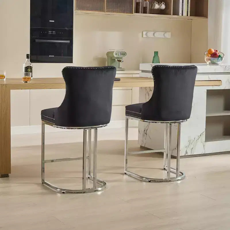 Sgabello da bancone in velluto da 26" con schienale trapuntato e base in metallo cromato