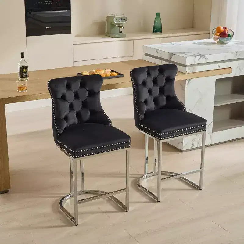 Sgabello da bancone in velluto da 26" con schienale trapuntato e base in metallo cromato