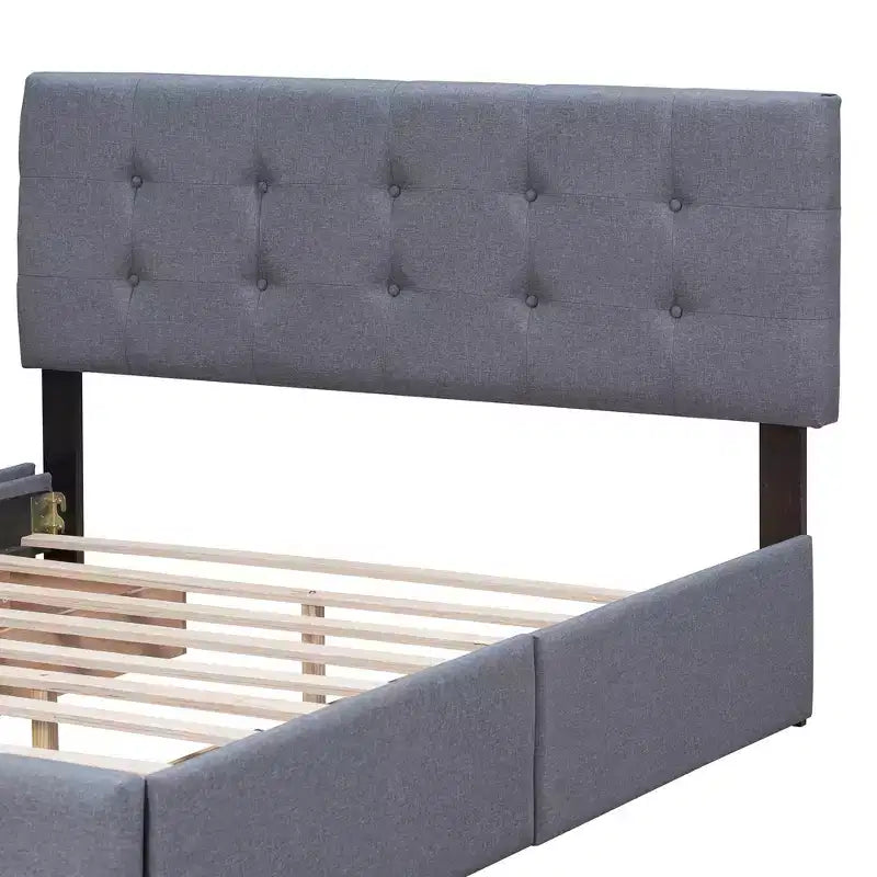 Letto matrimoniale con testiera capitonné e 4 cassetti contenitore